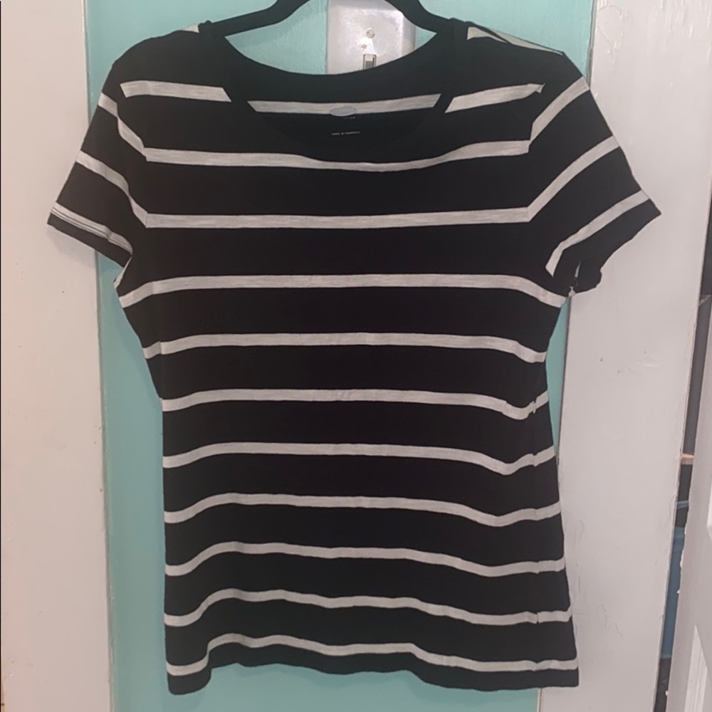 Old navy striped Tee